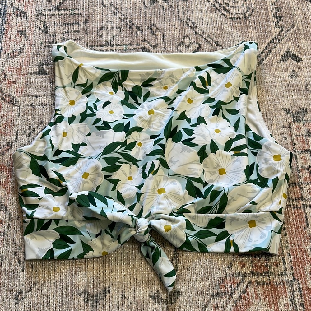 Lime Ricki Floral Sleeveless Swim Top - Green and White